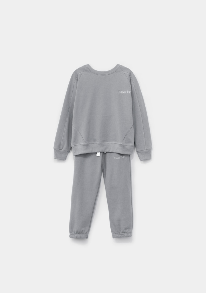 13054-T10-16 Conjunto de Niño (13I2)