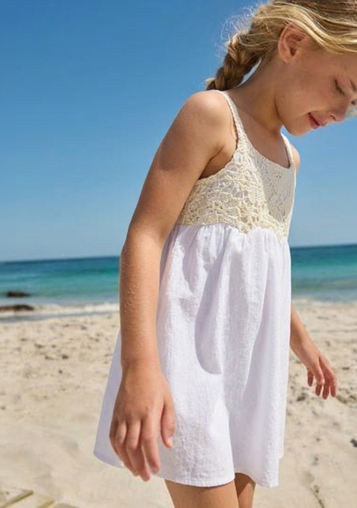 10318 Vestido de Niña (27A4)