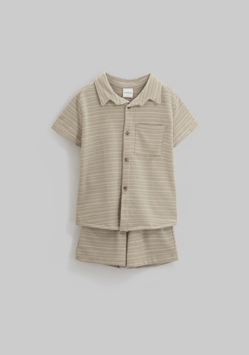 13735 Conjunto de Niño (11E2)